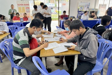 10 ngành nghề có nhu cầu tuyển dụng cao nhất tháng 11