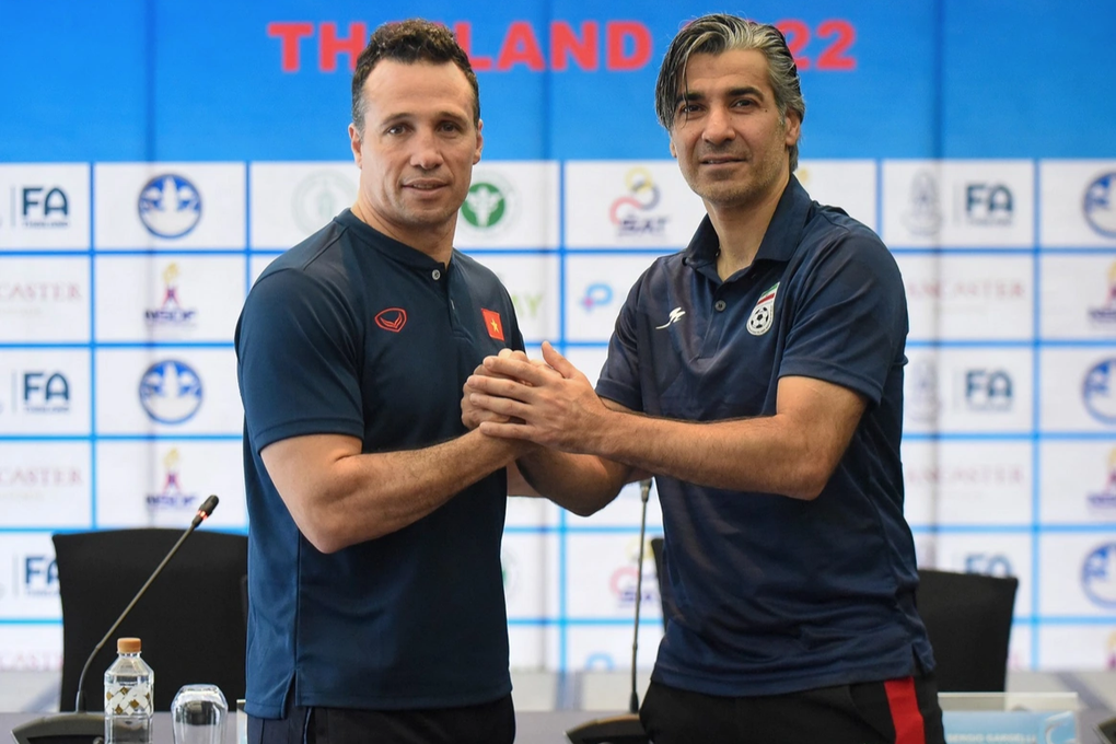 HLV Giustozzi Diego Raul đánh giá cao thực lực của tuyển futsal Việt Nam - 1 HLV Giustozzi Diego Raul đánh giá cao thực lực của tuyển futsal Việt Nam - 1