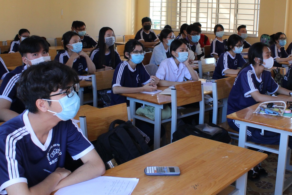 Bạc Liêu: Tạo mọi điều kiện để học sinh kẹt ở vùng dịch nhập học - 2 Bạc Liêu: Tạo mọi điều kiện để học sinh kẹt ở vùng dịch nhập học - 2