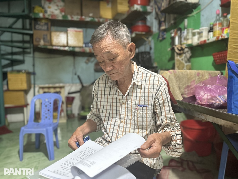Xin ăn, sống lang thang, chờ ngày được xin lỗi về vụ án oan 38 năm trước - 2 Xin ăn, sống lang thang, chờ ngày được xin lỗi về vụ án oan 38 năm trước - 2