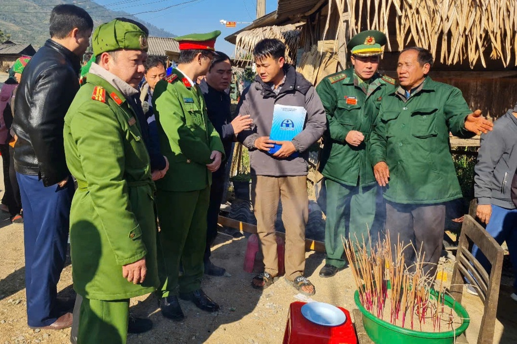 Tạm giữ tài xế gây tai nạn làm 6 người tử vong ở Nghệ An - 2 Tạm giữ tài xế gây tai nạn làm 6 người tử vong ở Nghệ An - 2