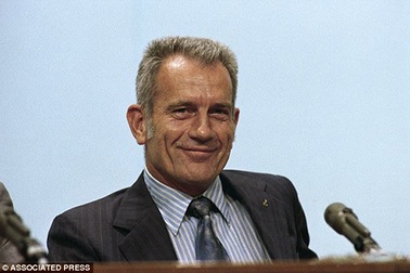 Phi hành gia NASA: Người ngoài hành tinh từng cứu nhân loại khỏi chiến tranh hạt nhân