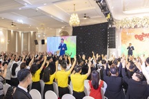 Ai đứng sau đa cấp Lô Hội, nơi từng bị phát hiện bán giá cao gấp 100 lần?