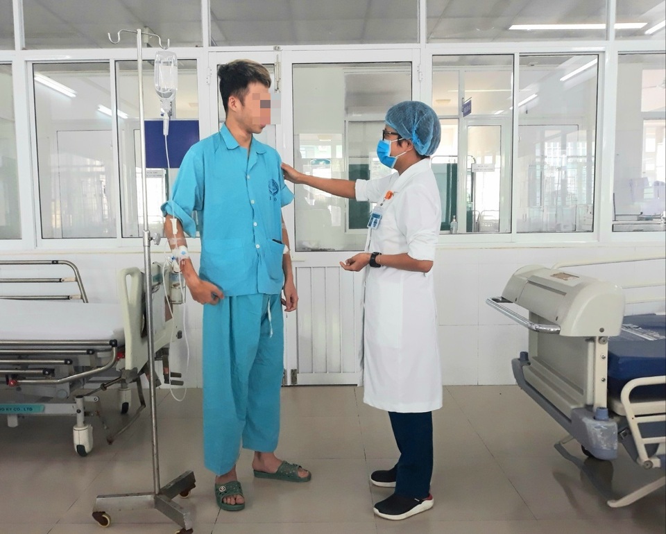 Đà Nẵng: Cứu sống du khách Hà Nội đuối nước ngừng thở hơn 20 phút - 2 Đà Nẵng: Cứu sống du khách Hà Nội đuối nước ngừng thở hơn 20 phút - 2