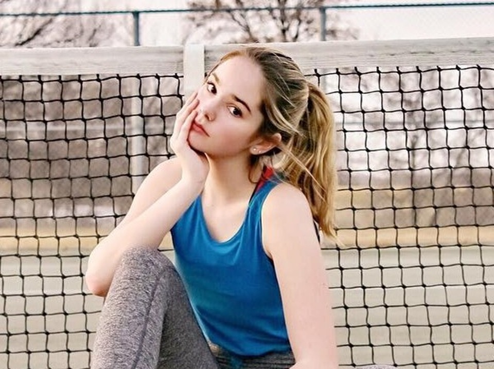 Ngắm vẻ đẹp đầy quyến rũ của “Sharapova mới” làng quần vợt - 7 Ngắm vẻ đẹp đầy quyến rũ của “Sharapova mới” làng quần vợt - 7