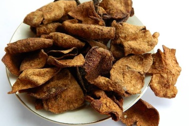 Vỏ quýt chôn đất 6 năm, 6 triệu/kg: Kho cá ăn Tết