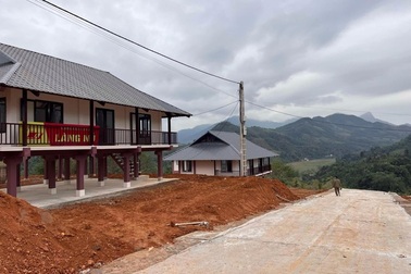 Chuyện xúc động về người dân Làng Nủ viết đơn không nhận nhà tái định cư