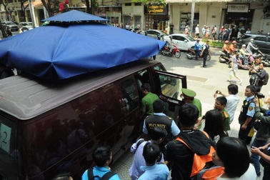 Khởi tố thêm 2 cán bộ ngân hàng Eximbank chi nhánh TP.HCM