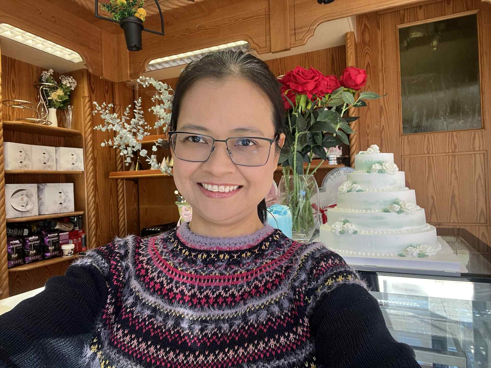 Từ tay trắng, mẹ Việt đổi đời nhờ mở tiệm bán bánh tại Đức - 2 Từ tay trắng, mẹ Việt đổi đời nhờ mở tiệm bán bánh tại Đức - 2