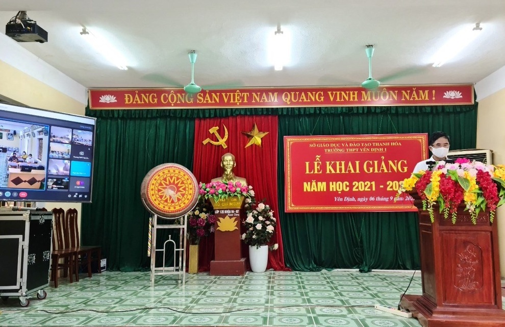 Lễ khai giảng muộn đáng nhớ ngay trong lớp học - 2 Lễ khai giảng muộn đáng nhớ ngay trong lớp học - 2