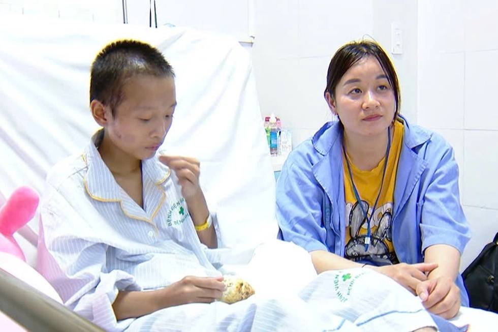 50 ngày dùng phác đồ chưa có tiền lệ hồi sinh em bé Làng Nủ - 8 50 ngày dùng phác đồ chưa có tiền lệ hồi sinh em bé Làng Nủ - 8