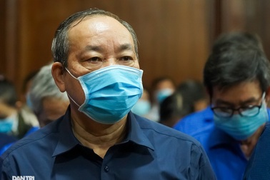 Cựu Thứ trưởng Nguyễn Hồng Trường: "Bị cáo cảm thấy rất xót xa..."