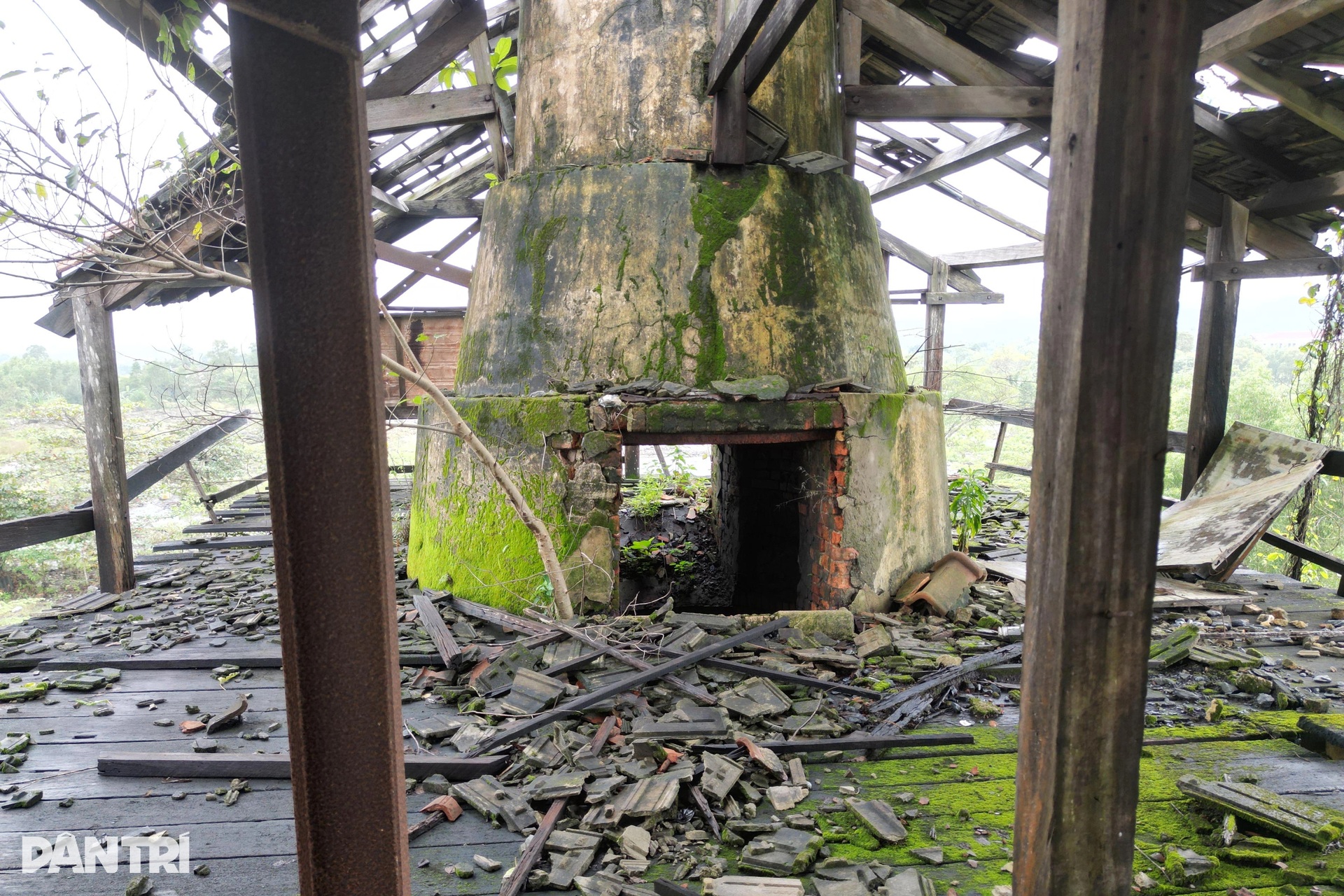 5 lò vôi gần 130 năm tuổi rệu rã, chực chờ sụp đổ - 7 5 lò vôi gần 130 năm tuổi rệu rã, chực chờ sụp đổ - 7