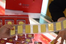 Nối tiếp đỉnh giá 6 năm, giá vàng dự báo lên 1.600 USD/ounce