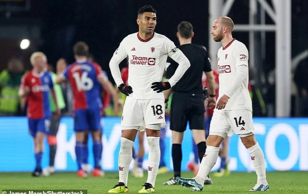 Man Utd lập kỷ lục tệ hại sau trận thua đậm trước Crystal Palace - 2 Man Utd lập kỷ lục tệ hại sau trận thua đậm trước Crystal Palace - 2