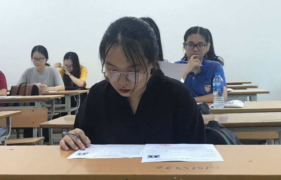 Đề thi tham khảo môn Toán tốt nghiệp THPT có câu hỏi phân loại cao - 1 Đề thi tham khảo môn Toán tốt nghiệp THPT có câu hỏi phân loại cao - 1