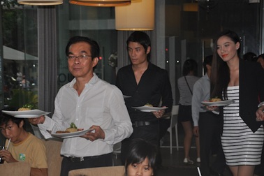 Chung Thục Quyên "ghi điểm" với gia đình người yêu