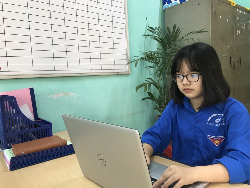 Nữ sinh cấp 3 lập trang thông tin Covid-19 cho người nước ngoài ở Việt Nam - 3 Nữ sinh cấp 3 lập trang thông tin Covid-19 cho người nước ngoài ở Việt Nam - 3
