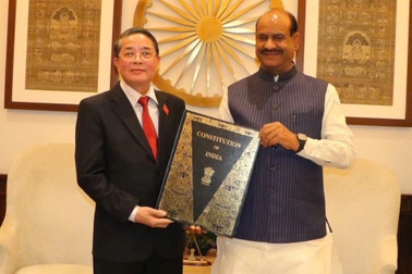Phó Chủ tịch Quốc hội Nguyễn Đức Hải hội kiến Chủ tịch Hạ viện Ấn Độ