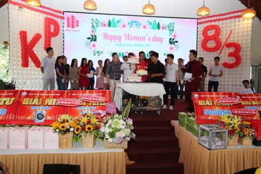 Địa ốc Kim Phát vui chơi thả ga - mừng 8/3