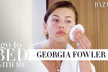 Georgia Fowler hướng dẫn chăm sóc da