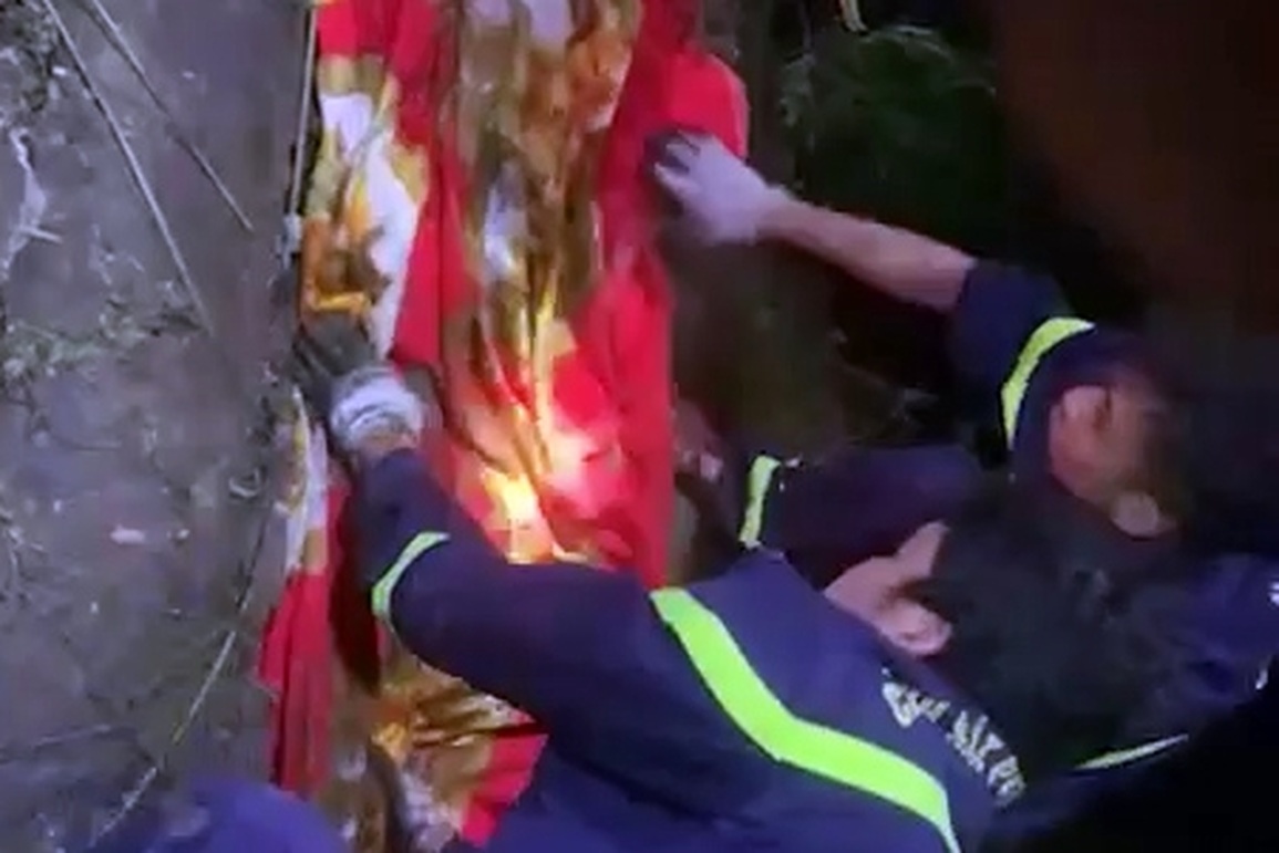 Mắc kẹt trong ống cống, thiếu niên 15 tuổi tử vong - 1 Mắc kẹt trong ống cống, thiếu niên 15 tuổi tử vong - 1