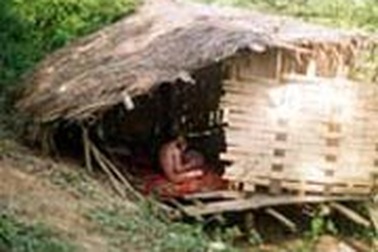 Hà Giang hỗ trợ kinh phí điều trị bé gái bị nhốt giữa rừng