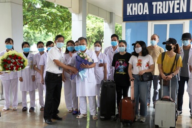 Ninh Bình thêm 8 bệnh nhân Covid-19 được xuất viện