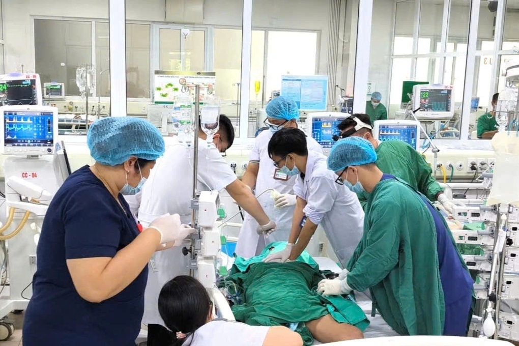 Sau bữa lòng lợn và tiết canh, người đàn ông Hà Nội ngừng tim - 1 Sau bữa lòng lợn và tiết canh, người đàn ông Hà Nội ngừng tim
