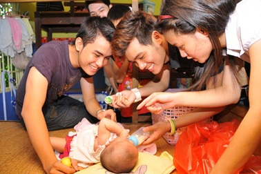 Ngày chủ nhật hồng của các nghệ sĩ 