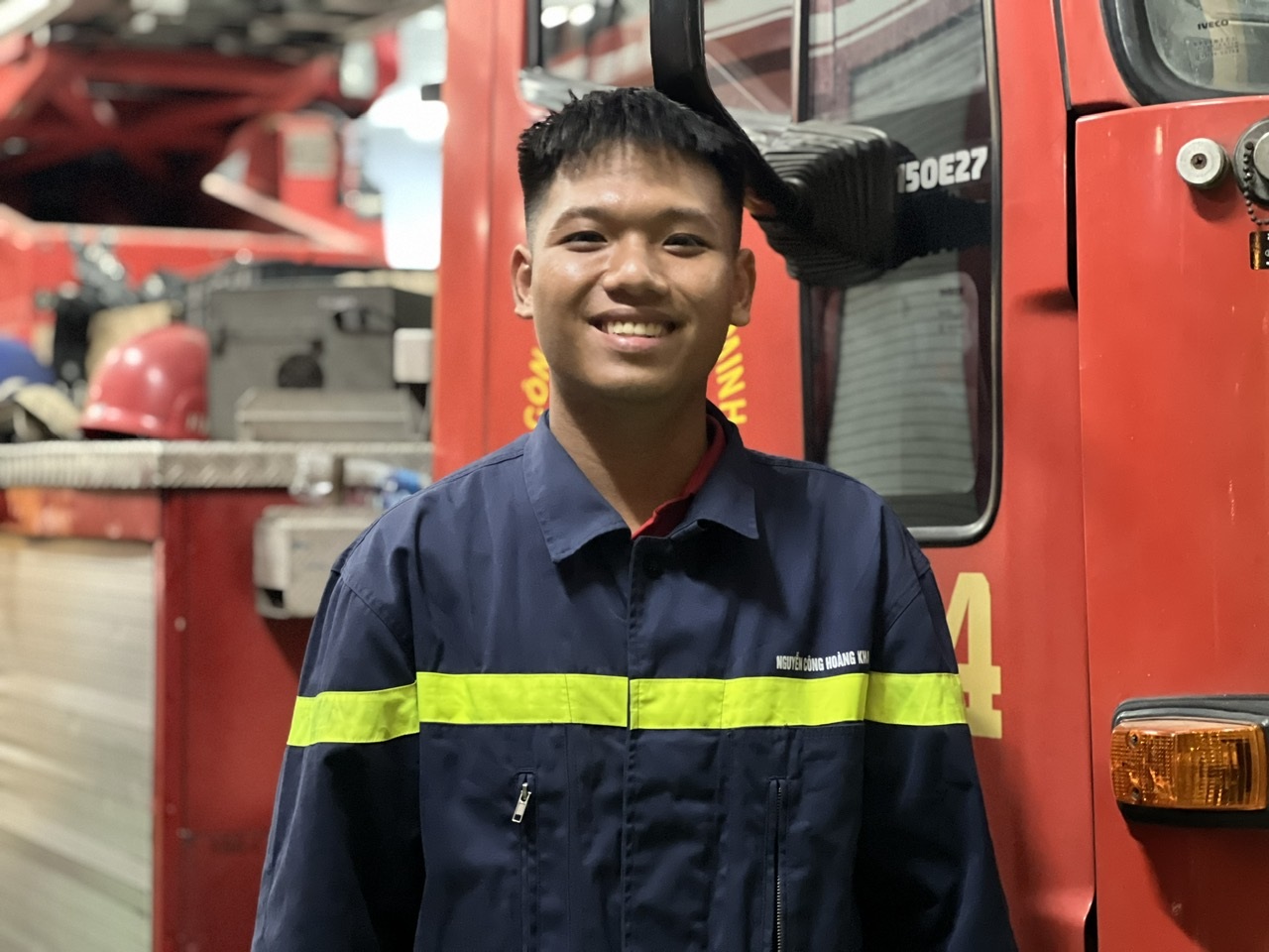 Người lính cứu hỏa kể khoảnh khắc cứu bé gái trong đám cháy ở TPHCM - 1 Người lính cứu hỏa kể khoảnh khắc cứu bé gái trong đám cháy ở TPHCM - 1