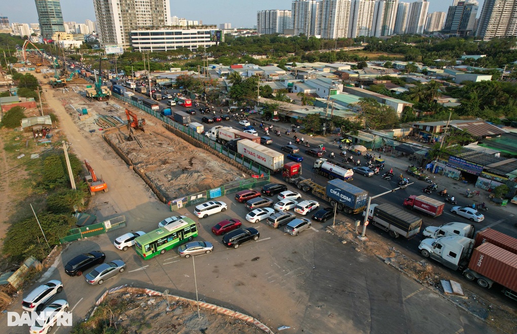 Phó chủ tịch TPHCM: Chú ý chất lượng thi công của Thuận An ở dự án hầm chui - 5 Phó chủ tịch TPHCM: Chú ý chất lượng thi công của Thuận An ở dự án hầm chui - 5