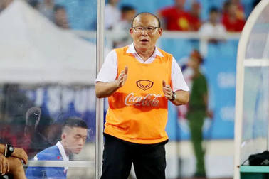 Bầu Đức trở lại giải cứu VFF, trả lương cho thầy Park?