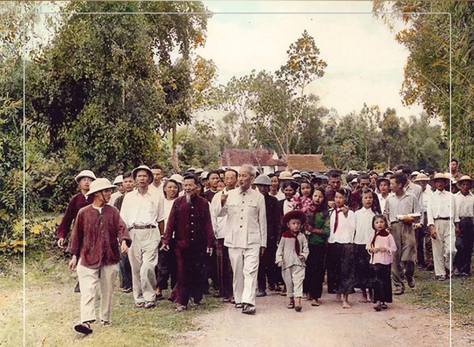 “Với tôi, nghiên cứu về Chủ tịch Hồ Chí Minh là nhu cầu tự thân” - 4 “Với tôi, nghiên cứu về Chủ tịch Hồ Chí Minh là nhu cầu tự thân” - 4