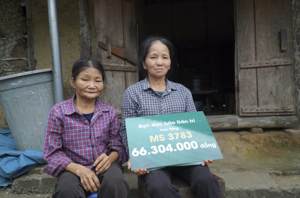 Chính quyền cùng bạn đọc Dân trí xây nhà tặng người phụ nữ tật nguyền - 3 Chính quyền cùng bạn đọc Dân trí xây nhà tặng người phụ nữ tật nguyền - 3