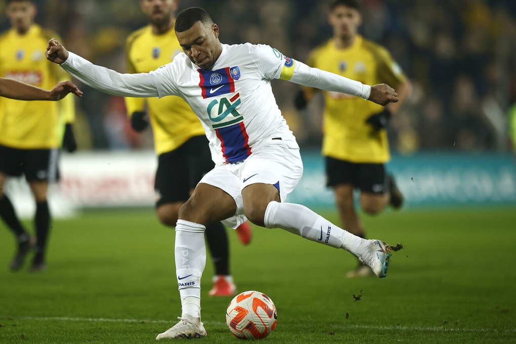 PSG mâu thuẫn vì Mbappe thăng chức, HLV trưởng lên tiếng - 1 PSG mâu thuẫn vì Mbappe thăng chức, HLV trưởng lên tiếng - 1