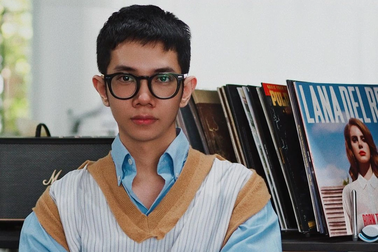 Nhà thiết kế Việt được Lisa diện trang phục: "Lần cộng tác đầy bất ngờ"