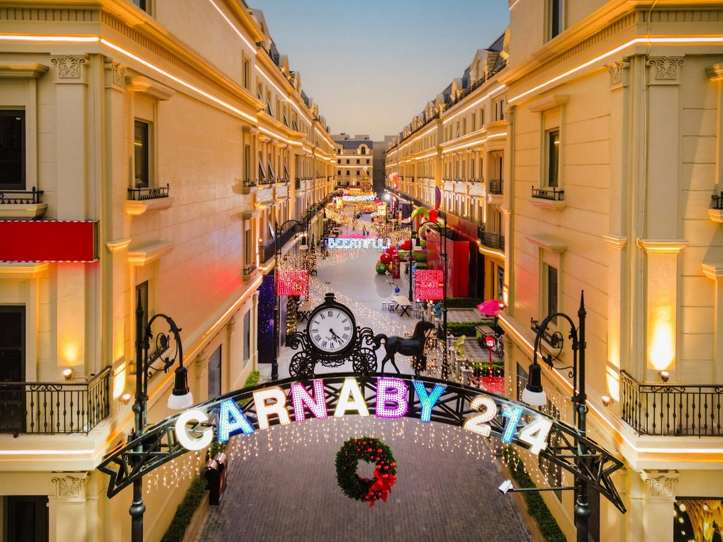 Tháng 12: Mùa lễ hội rực rỡ tại Carnaby 214 Nguyễn Xiển - Hà Nội - 1 Tháng 12: Mùa lễ hội rực rỡ tại Carnaby 214 Nguyễn Xiển - Hà Nội - 1