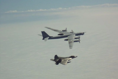 Mỹ ngăn máy bay chiến đấu Nga vào vùng nhận dạng phòng không ở Alaska