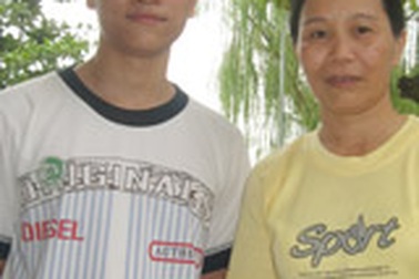 “Gà công nghiệp” đã là Thủ khoa 