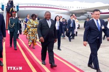 Tổng thống Mozambique và phu nhân bắt đầu thăm chính thức Việt Nam
