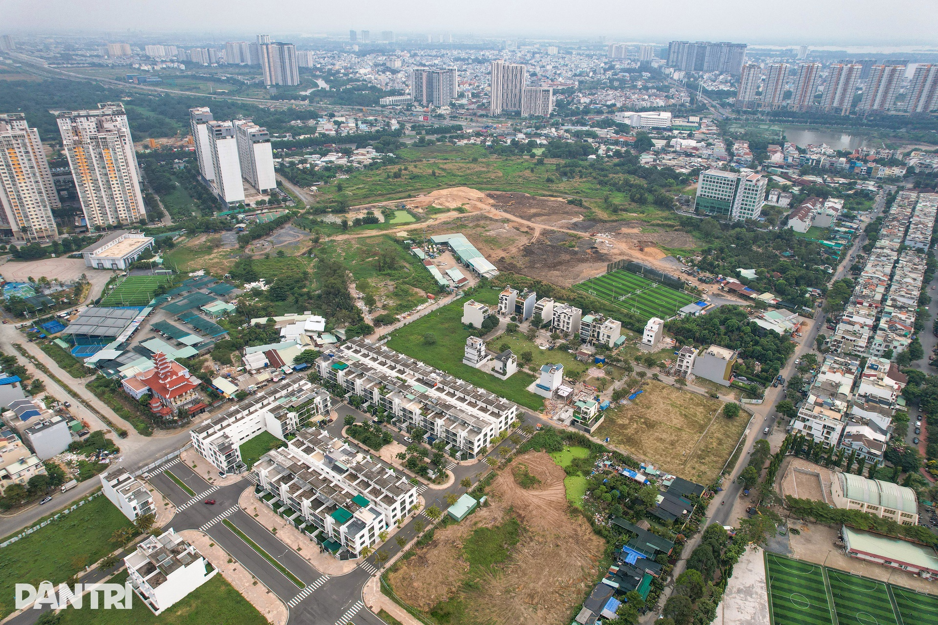 Hai khu đô thị tỷ đô, hơn 20 năm chưa kết nối hạ tầng ở TP Thủ Đức - 3 Hai khu đô thị tỷ đô, hơn 20 năm chưa kết nối hạ tầng ở TP Thủ Đức - 3