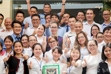 Bảo vệ Long Hoàng mừng Ngày Phụ nữ Việt Nam & gây quỹ hướng về miền Trung