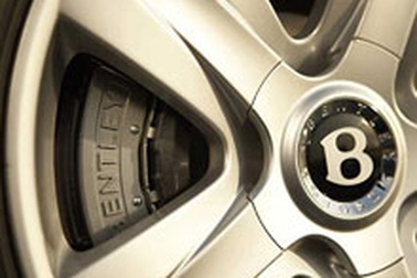 Bentley lập kỷ lục doanh số