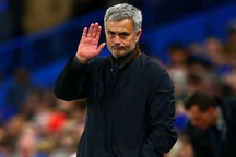 Đội bóng “tệ nhất thế giới” mời Mourinho bằng hợp đồng kỳ lạ