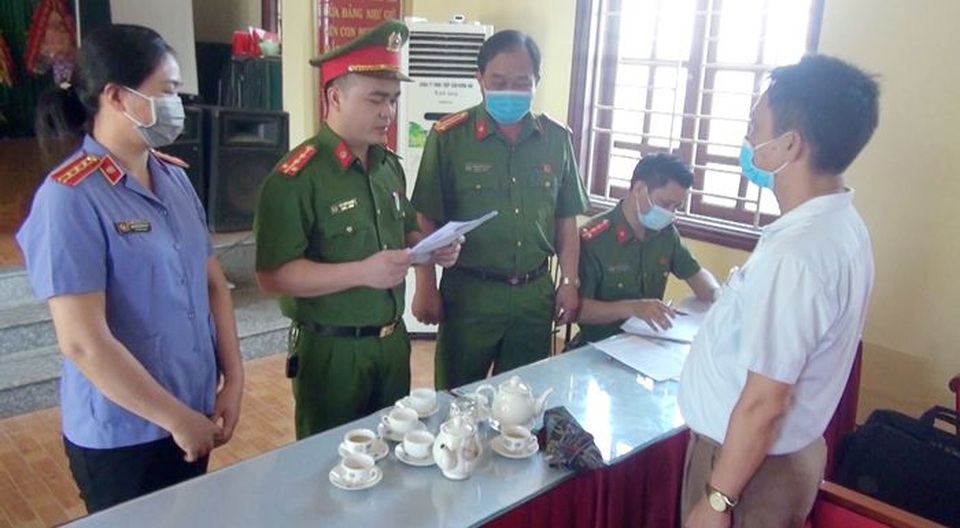 Vì sao nguyên Chủ tịch UBND xã Hòa Lộc bị bắt? - 2 Vì sao nguyên Chủ tịch UBND xã Hòa Lộc bị bắt? - 2