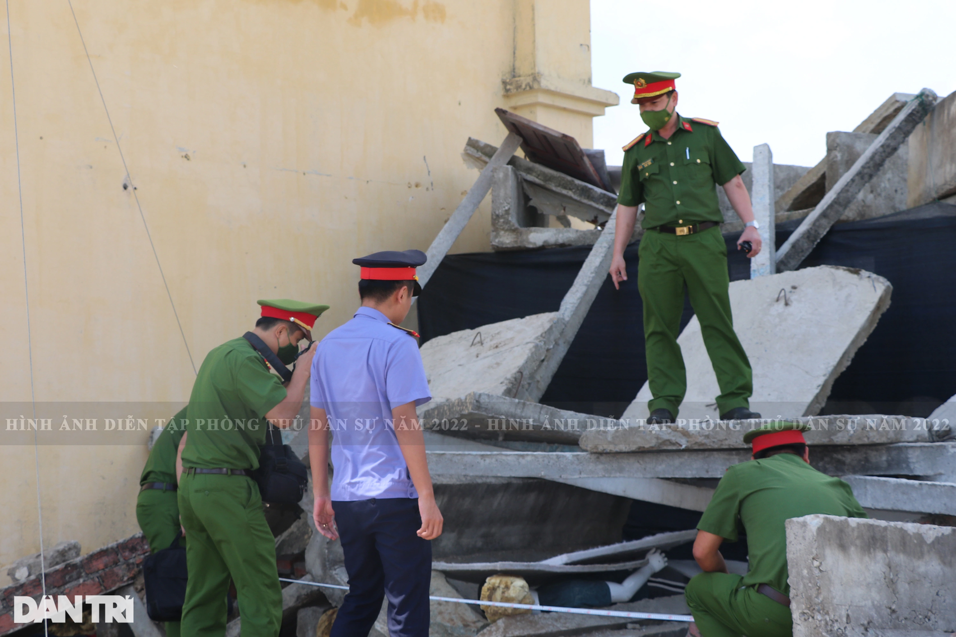 Giả định tình huống thảm họa cháy chung cư, hàng trăm người mắc kẹt - 20