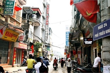 Chung cư to bằng phường: Đại gia thu tiền, chính quyền "khóc thét"