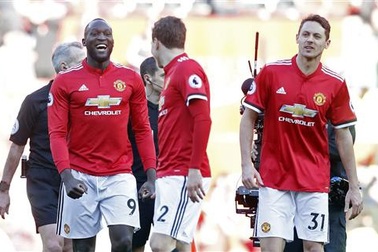 Chấm điểm cầu thủ trận MU hạ Chelsea: Lukaku còn thua "sao trẻ"