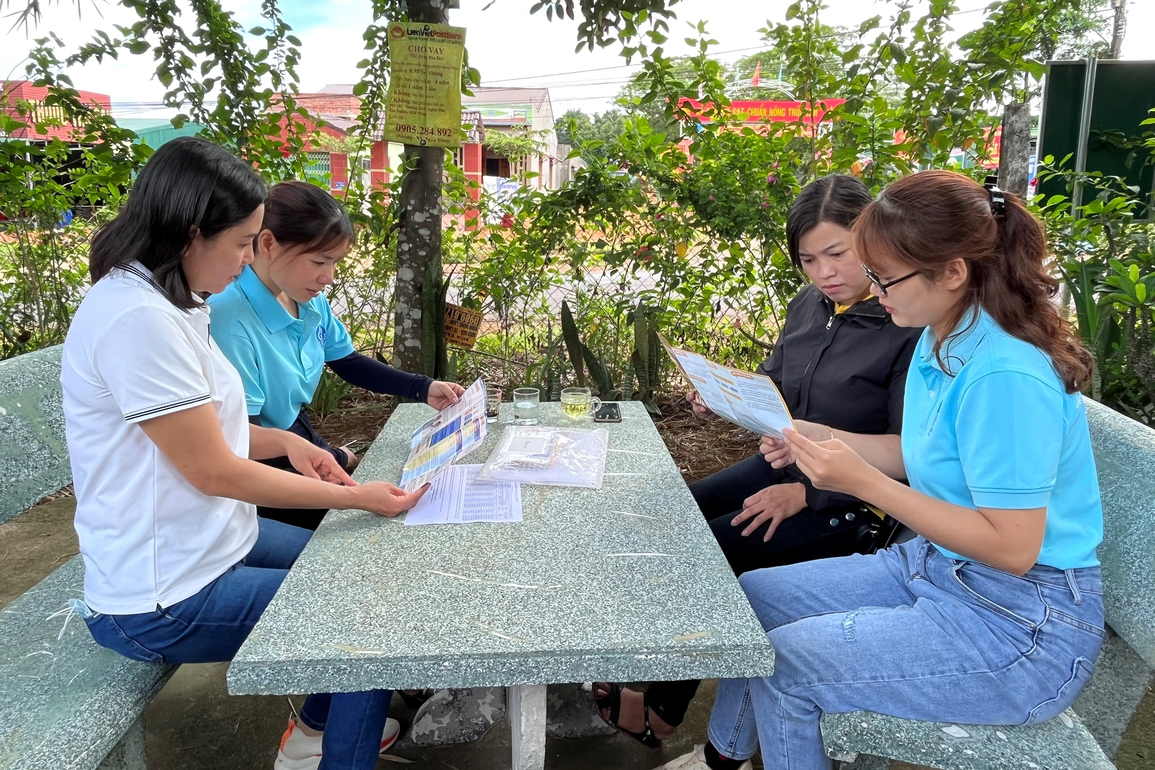 Té ngã lúc đi làm, người lao động được trợ cấp 1,3 triệu đồng/ tháng - 3 Té ngã lúc đi làm, người lao động được trợ cấp 1,3 triệu đồng/ tháng - 3